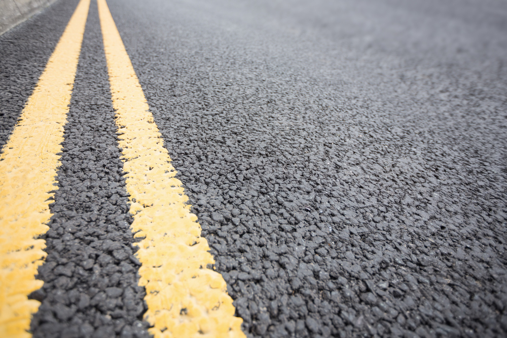 Maximizing Pavement Lifespan with Sealcoating