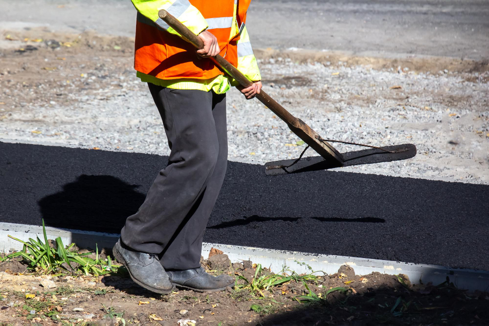 Why Hiring Experienced Asphalt Paving Contractors Is A Must