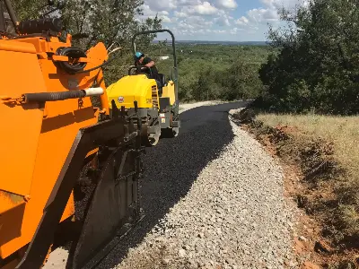 Asphalt paving