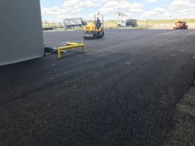 Commercial asphalt paving