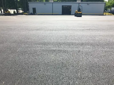 Commercial asphalt paving & maintenance